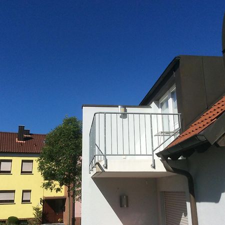 Studio Ochsenfurt Mit Sonnigem Balkon Екстер'єр фото