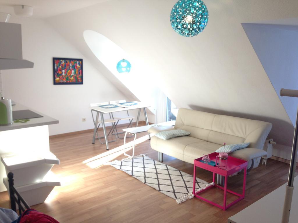 Studio Ochsenfurt Mit Sonnigem Balkon Екстер'єр фото