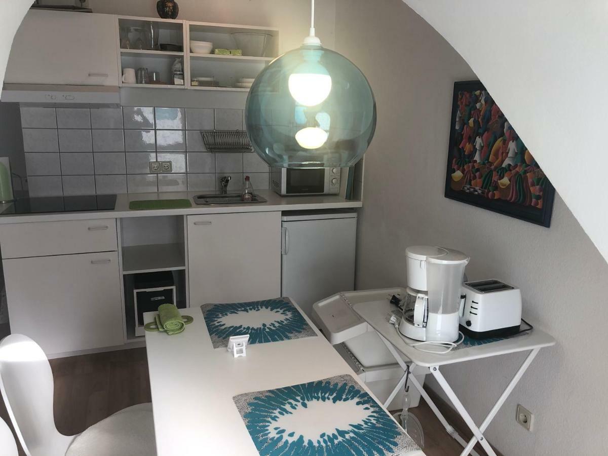 Studio Ochsenfurt Mit Sonnigem Balkon Екстер'єр фото